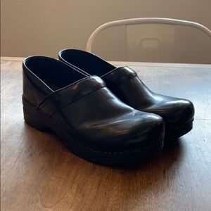 Women’s Black Dansko Clogs